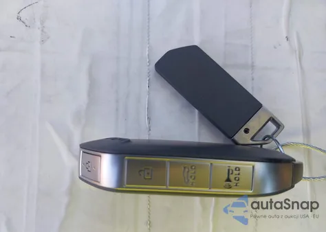 2025 Kia K4 Lxs z USA, uszkodzony, nr VIN 3KPFT4DE0SE097712